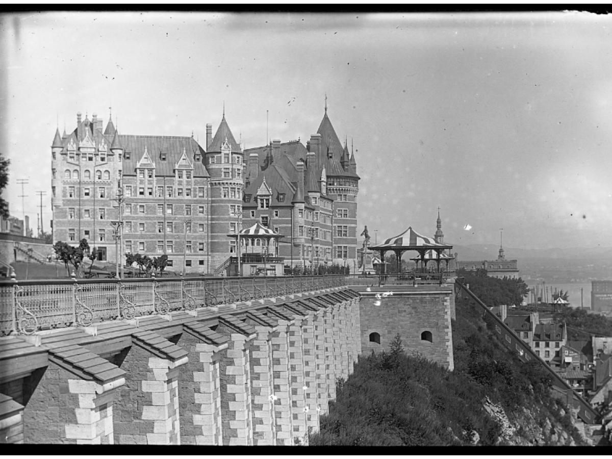 an old photo of a large building